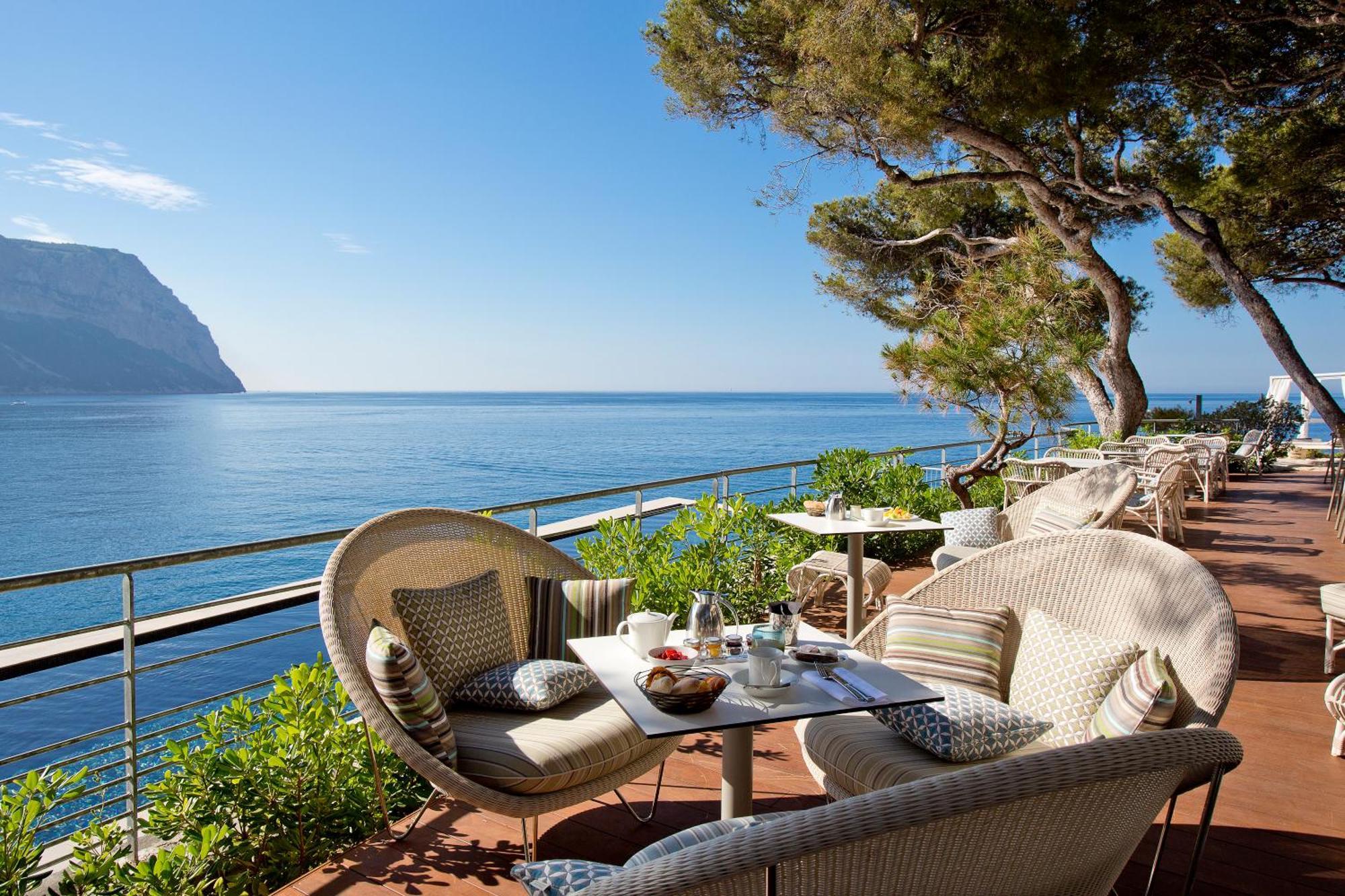 Les Roches Blanches Hotel